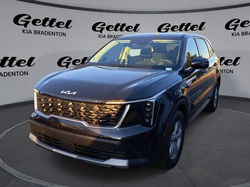 2025 Kia Sorento LX