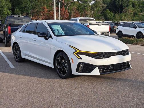 2026 Kia K5 GT-Line