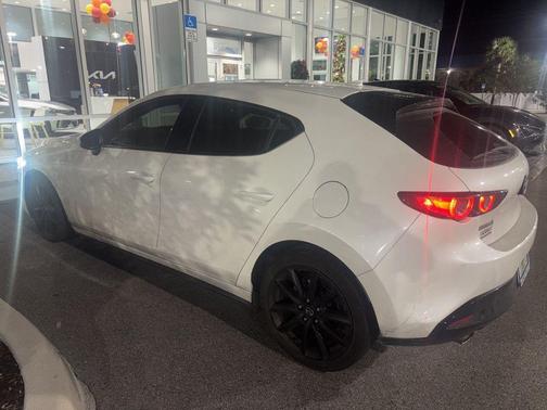 2019 Mazda Mazda3 FWD w/Premium Package