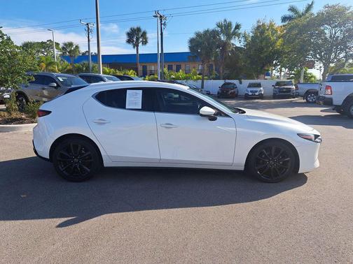 2019 Mazda Mazda3 FWD w/Premium Package