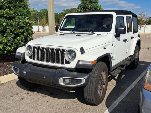 2024 Jeep Wrangler 4-Door Sahara 4x4