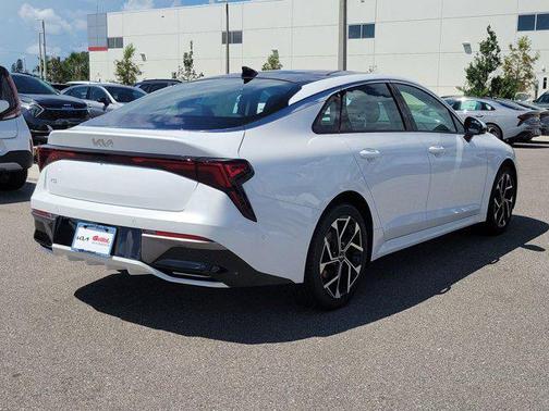 2025 Kia K5 EX