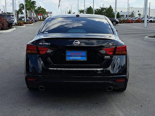 2022 Nissan Altima 2.5 SL