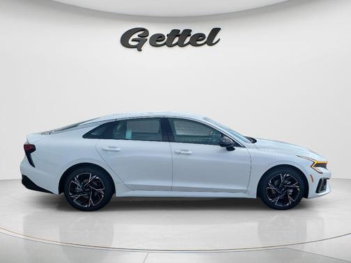 Snow White Pearl 2026 Kia K5 GT-Line FWD