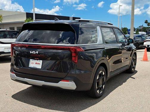 2025 Kia Carnival EX