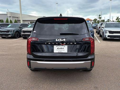 2025 Kia Telluride LX