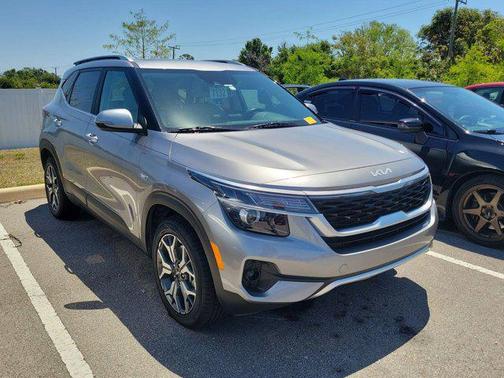 2022 Kia Seltos EX