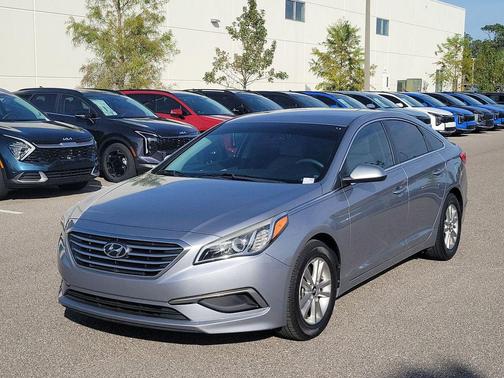 2016 Hyundai SONATA SE