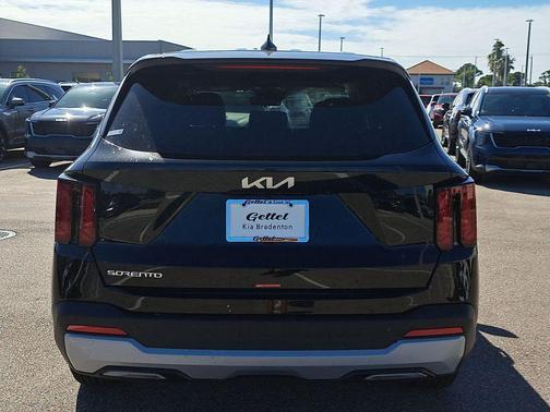 2026 Kia Sorento LX