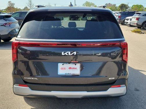 2025 Kia Carnival Hybrid EX