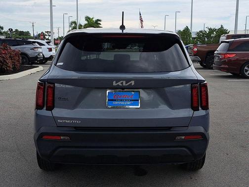 2023 Kia Sorento LX
