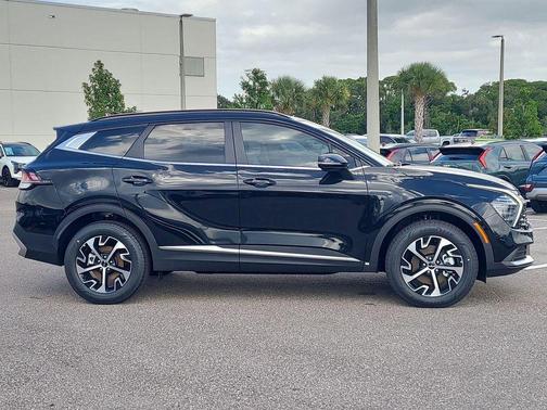 2025 Kia Sportage Hybrid EX