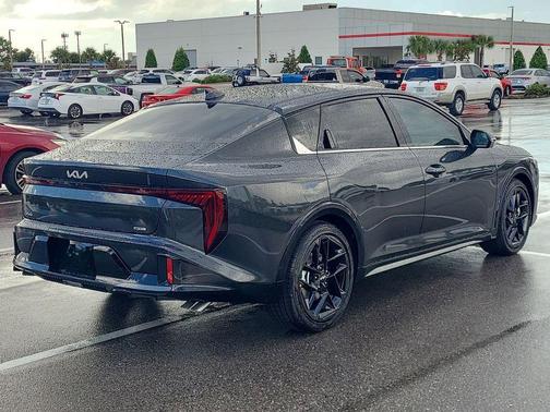 2025 Kia K4 GT-Line Turbo