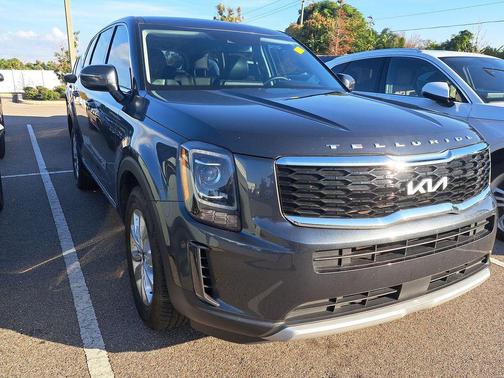 2022 Kia Telluride LX