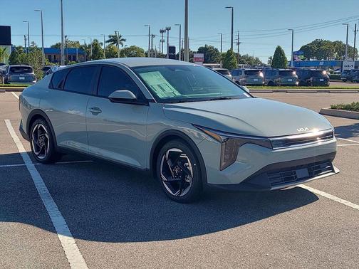2025 Kia K4 EX