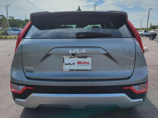 2023 Kia Niro LX