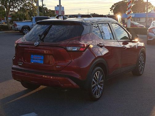 2021 Nissan Kicks SV