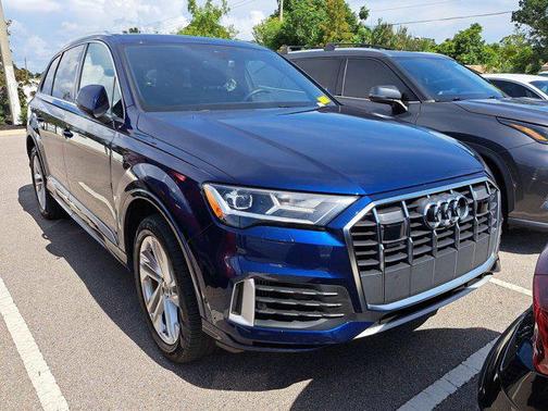 2022 Audi Q7 55 Premium Plus