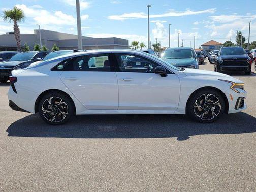 2025 Kia K5 GT-Line