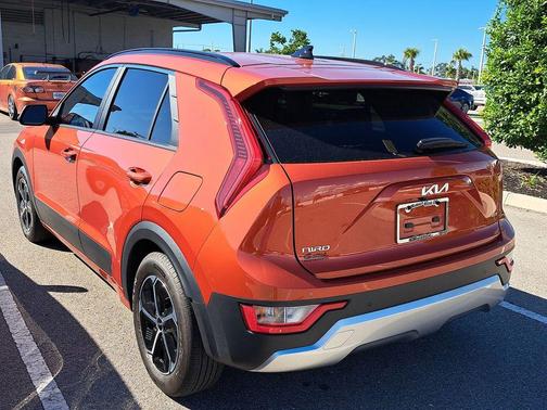 2023 Kia Niro EX