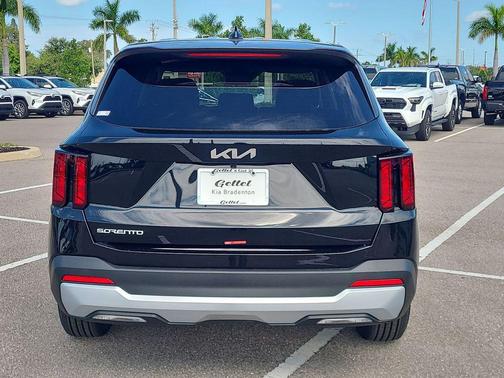 2026 Kia Sorento LX