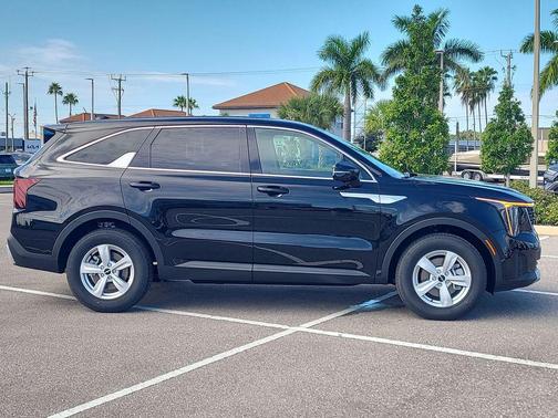 2026 Kia Sorento LX