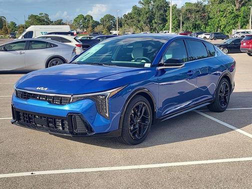 2025 Kia K4 GT-Line Turbo