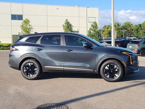 2026 Kia Sportage Hybrid LX