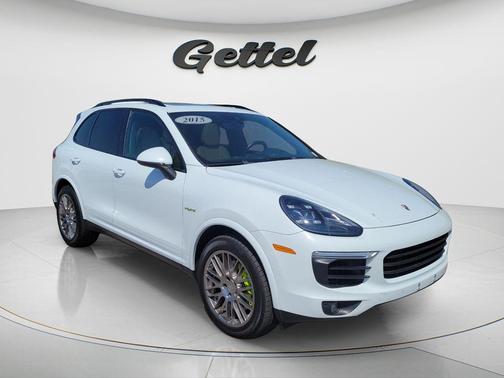2015 Porsche Cayenne Cayenne S E-Hybrid