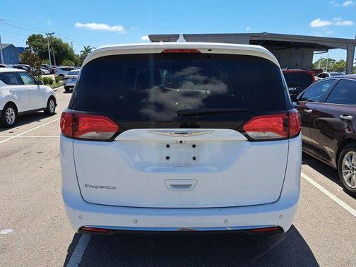 2019 Chrysler Pacifica Touring Plus