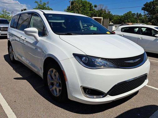 2019 Chrysler Pacifica Touring Plus