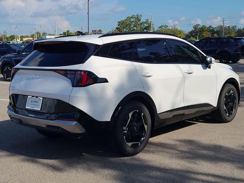 2026 Kia Sportage SX