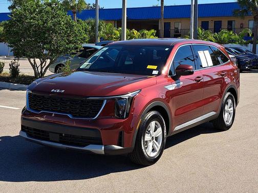 2025 Kia Sorento LX