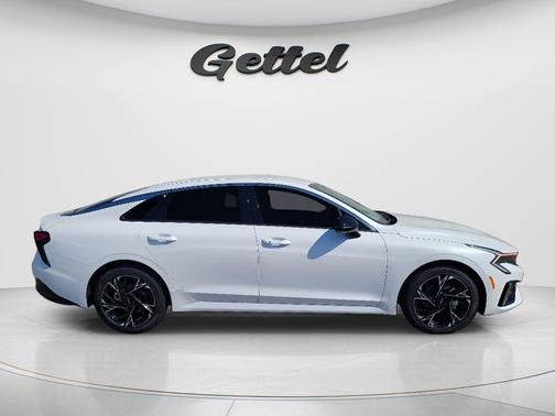 Snow White Pearl 2026 Kia K5 GT-Line FWD