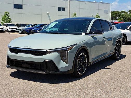 2025 Kia K4 GT-Line