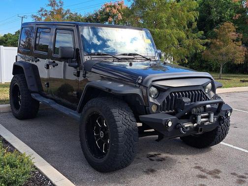 2013 Jeep Wrangler Unlimited Sahara