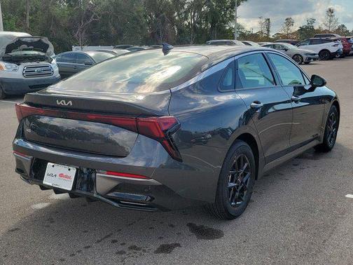 2025 Kia K5 LXS