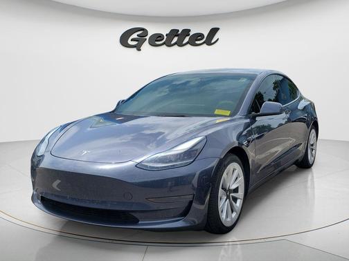Gray 2022 Tesla Model 3 Long Range