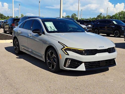 2025 Kia K5 GT-Line