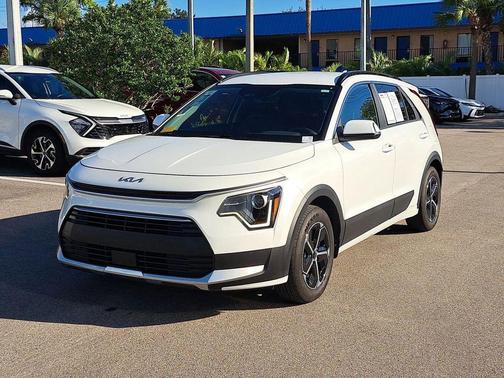 2024 Kia Niro EX