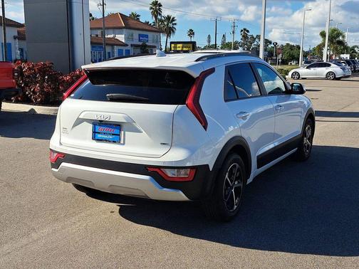2024 Kia Niro EX