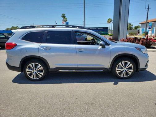 2022 Subaru Ascent Limited 8-Passenger