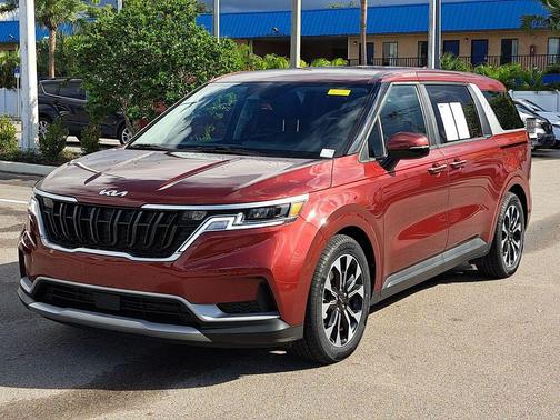 2024 Kia Carnival EX