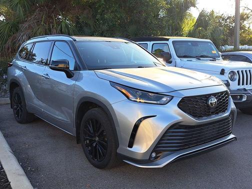 2023 Toyota Highlander XSE