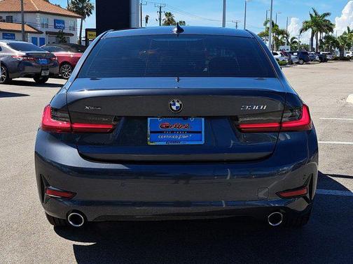 2022 BMW 330 xDrive