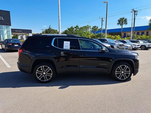 2022 GMC Acadia FWD SLT