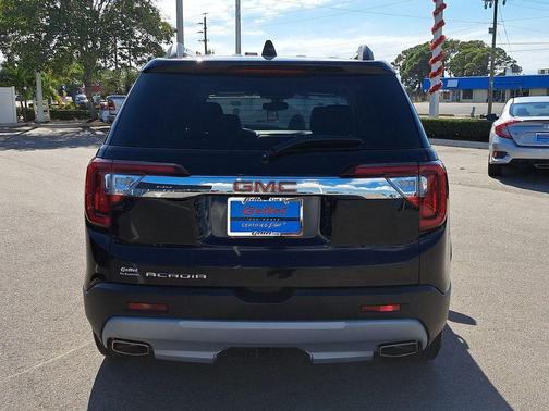 2022 GMC Acadia FWD SLT