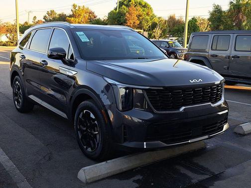 2025 Kia Sorento S