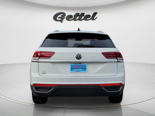 Pure White 2021 Volkswagen Atlas Cross Sport 2.0T SE w/Technology