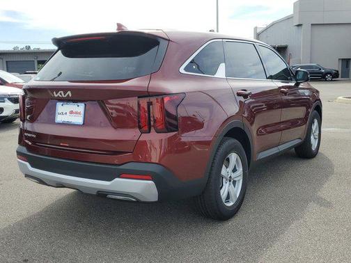 2025 Kia Sorento LX
